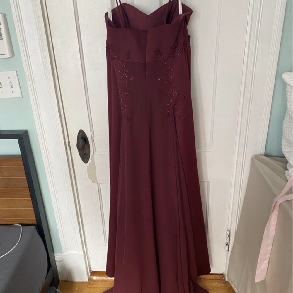 David's bridal size 10 wine colored